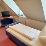Szálloda Neue Hoehe 4*