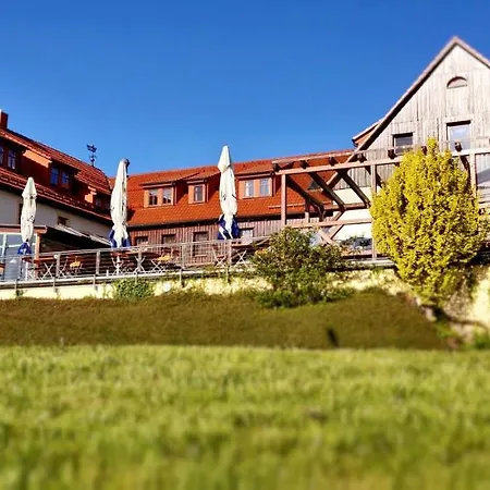 Neue Hoehe Otel 4*