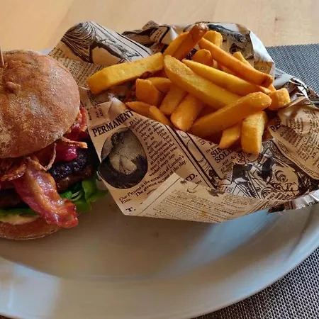 Hotell Neue Hohe Klingenberg