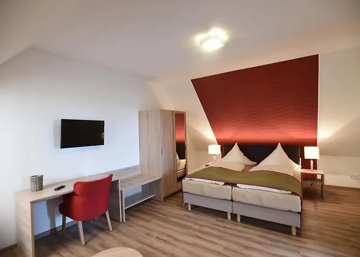 Neue Hoehe Hotel 4*