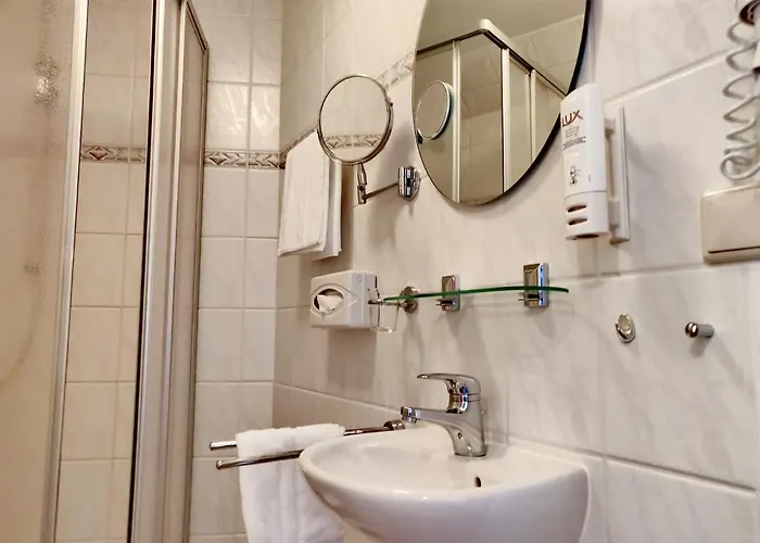 Hotel Neue Hoehe Klingenberg