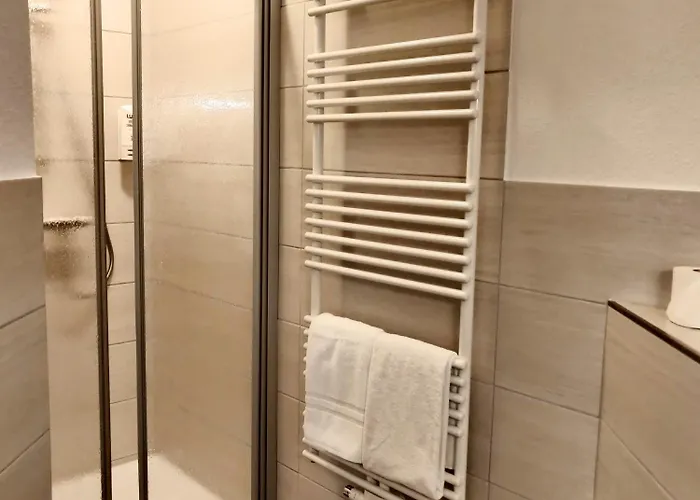 Hotel Neue Hoehe Klingenberg