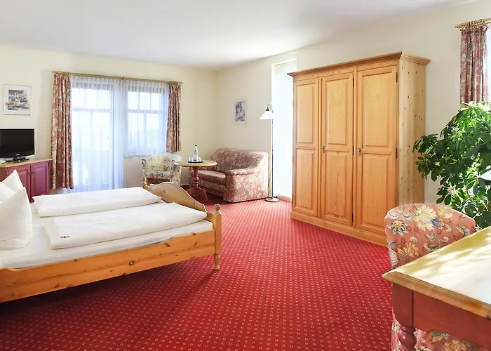 Hotel Neue Hoehe Klingenberg